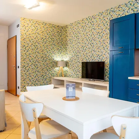 Hatelier Garda Home By Enjoy Garda Hotel Peschiera del Garda Exterior photo