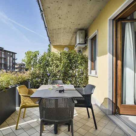 Hatelier Garda Home By Enjoy Garda Hotel Peschiera del Garda Exterior photo