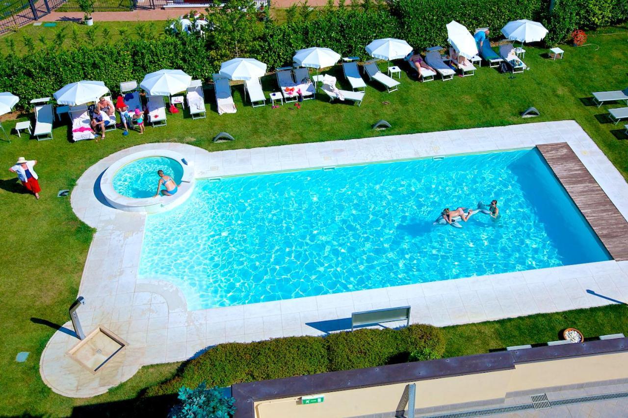 Apartment Hatelier Garda By Enjoy Garda Peschiera del Garda